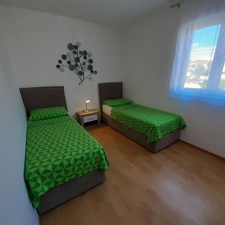 Apartmani Mario Pakostane Room photo